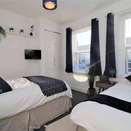 Three Bedroom Townhouse - Free Local Parking - By Property Promise Cardiff Zewnętrze zdjęcie