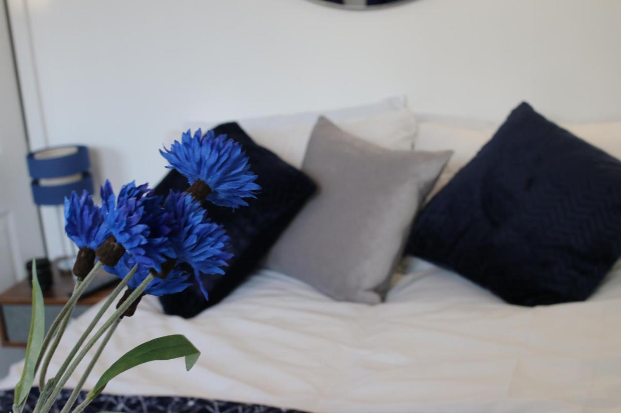 Three Bedroom Townhouse - Free Local Parking - By Property Promise Cardiff Zewnętrze zdjęcie